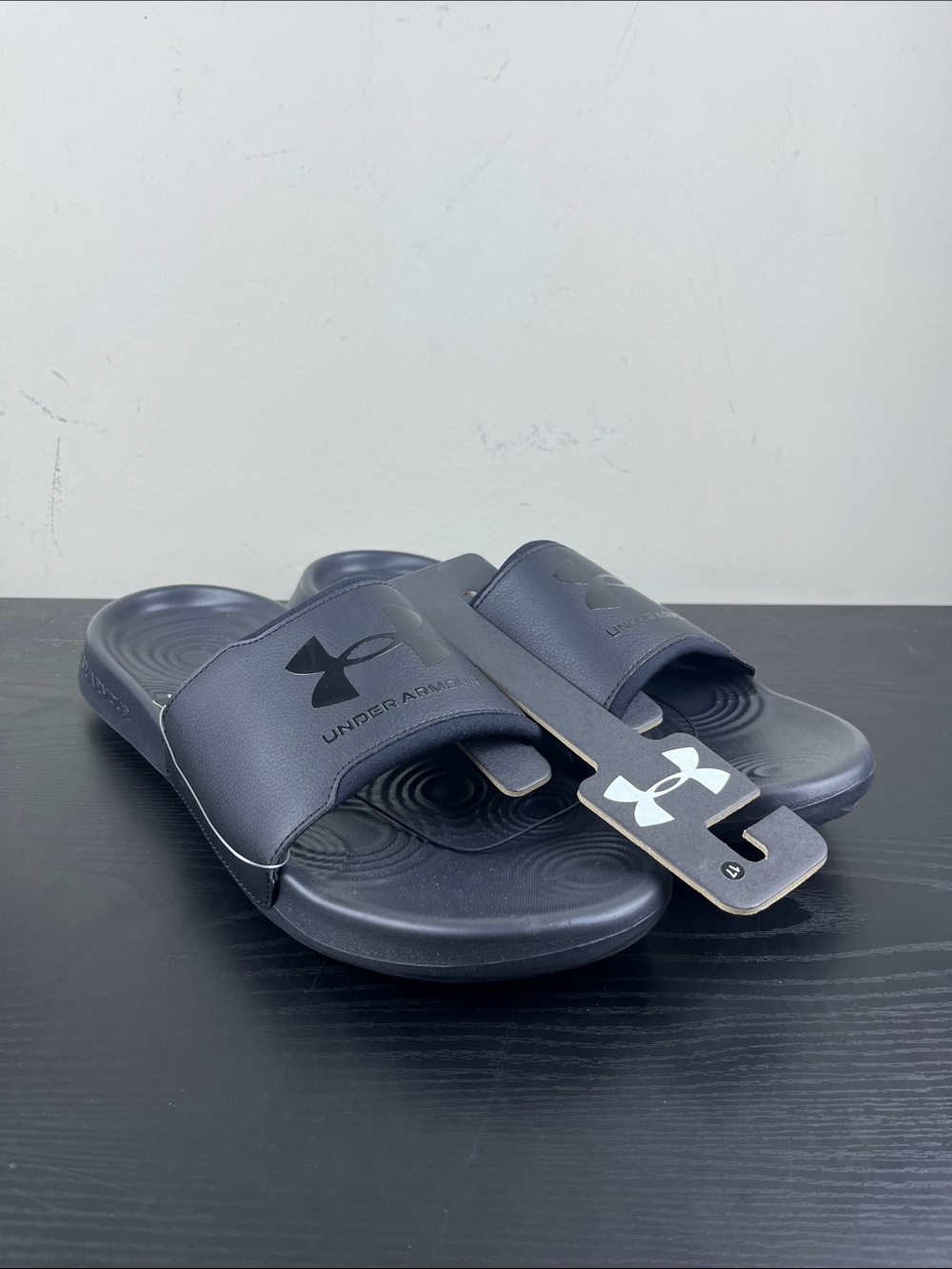 Under Armour Ignite Select Men's Size 17 Black Slide Sandals Slip On NWT